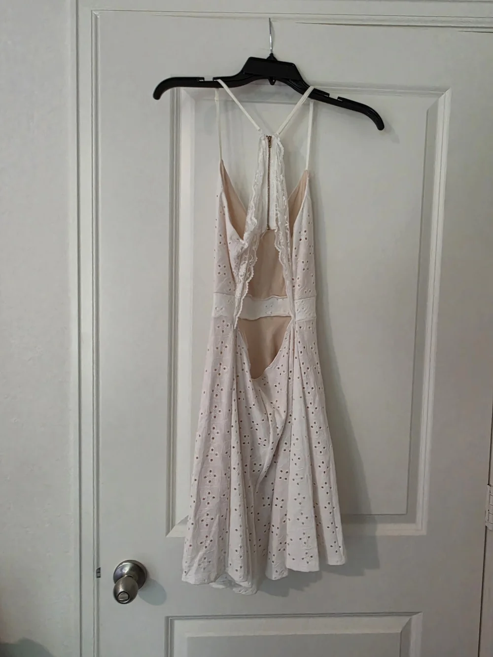 Studio 1940 Cream Eyelet Midi Dress with Tie-Back Straps - Picture 3 of 6